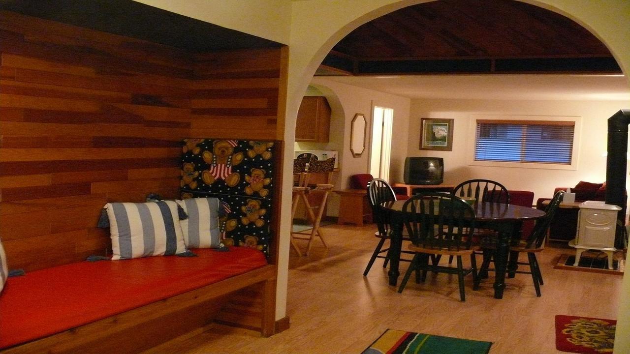 Villa Chalet at Mt. Rainier à Ashford Extérieur photo